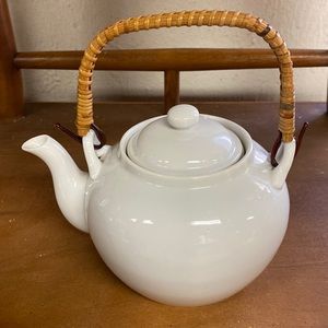 Vintage White Porcelain / Ceramic Tea Pot with Diffuser insert + Bamboo Handle